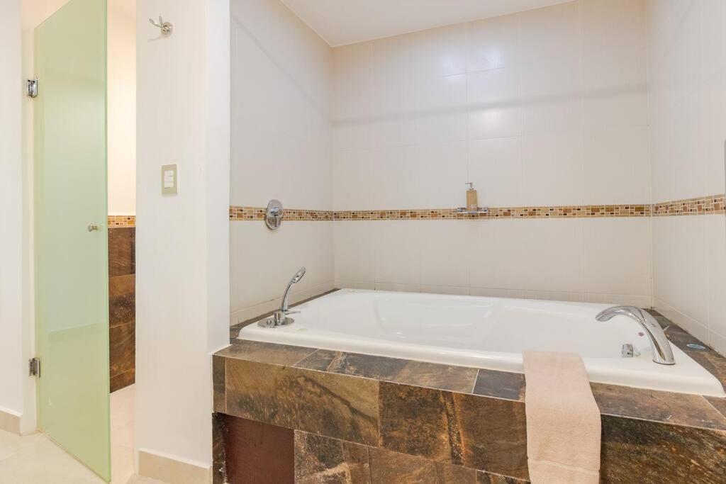 Encantadora Suite Super Amplia En Colibri Pdc Playa del Carmen Exterior photo